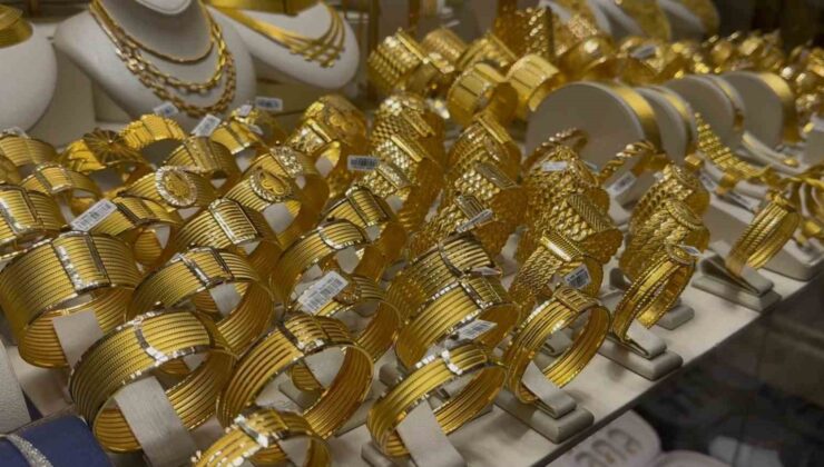 Altında bankalar ile canlı piyasadaki makas gramda 500 lirayı geçti