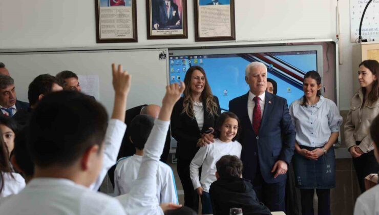 Arkadaşlarına söz verdi, Başkan Bozbey’i sınıfa getirdi