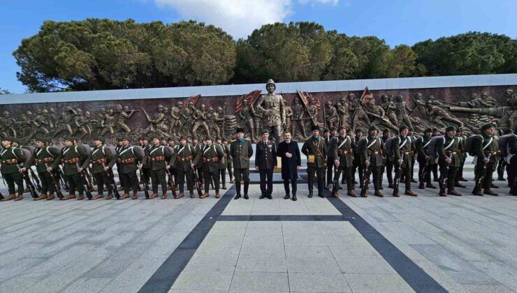 Atatürk’ün taarruzu değil ölmeyi emrettiği “57. Alay” yeniden kuruldu