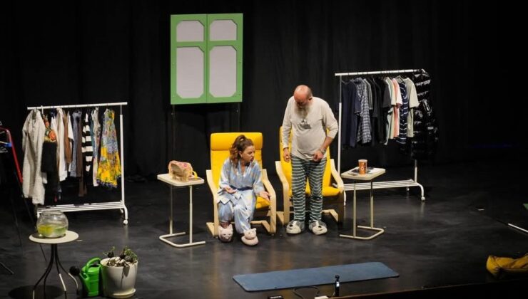 Ayvalık’ta “Hangisi Gerçek?” oyunu büyük ilgi gördü