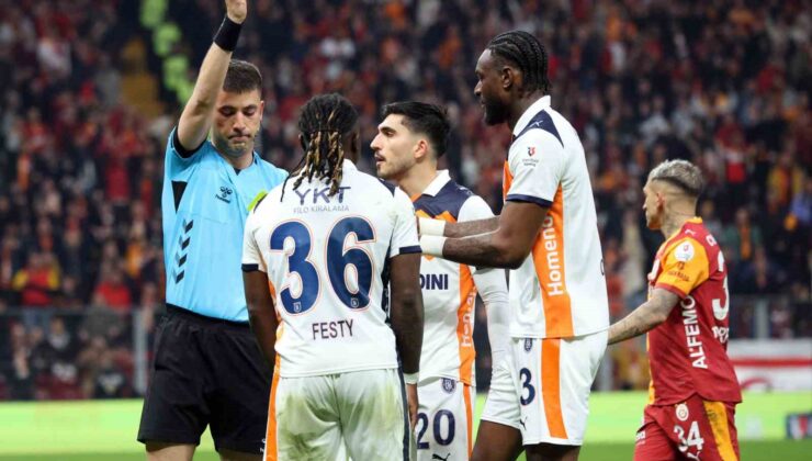 Başakşehir’de Festy Ebosele kırmızı kart gördü