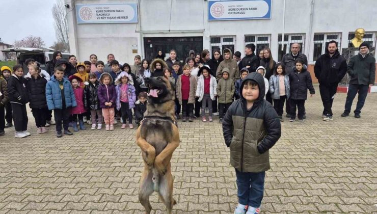 Bilecik’te bomba arama köpek unsurlarıyla tanıtım faaliyeti düzenlendi
