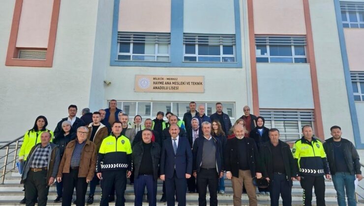 Bilecik’te servis şoförlerine trafik eğitimi