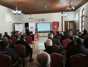 Bilecik’te üreticilere ‘Gıda Hijyeni’ ile ’B-Reçete’ bilgilendirmesi