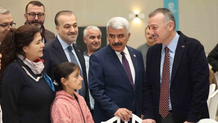 Büyükakın’dan sağlıkçılara: “Siz sadece meslek değil insanlık görevi yapıyorsunuz”