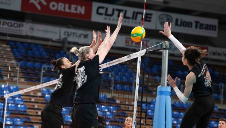 Eczacıbaşı Dynavit dörtlü final için sahada