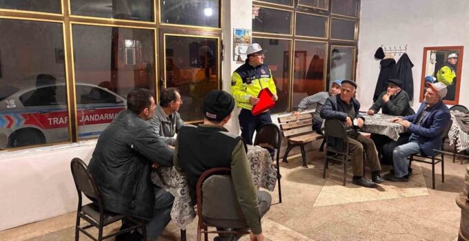 Edirne jandarmasından vatandaşlara trafik güvenliği eğitimi