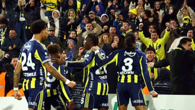 Fenerbahçe, geriye düştüğü maçlarda 18 puan topladı