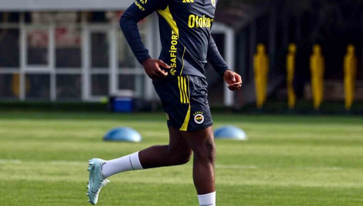 Fenerbahçe’de ara sona erdi, derbi mesaisi başladı