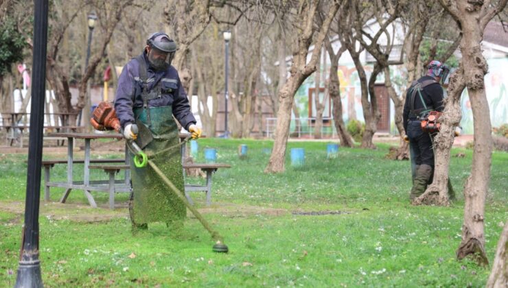 Kartepe’de park ve yürüyüş yollarında bahar temizliği çalışması