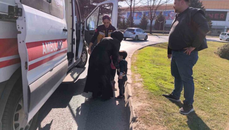 Kontrolden çıkan motosiklet devrildi : 4 yaralı