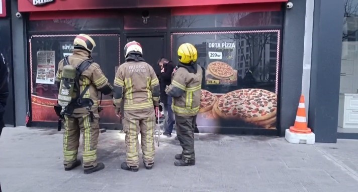 “Maaşları ödemedi” diye 2 işletmeyi benzin döküp yakmış