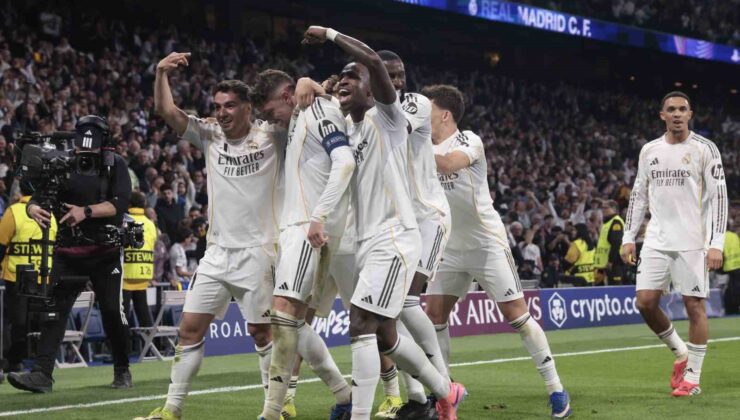 Real Madrid, tur kapısını araladı