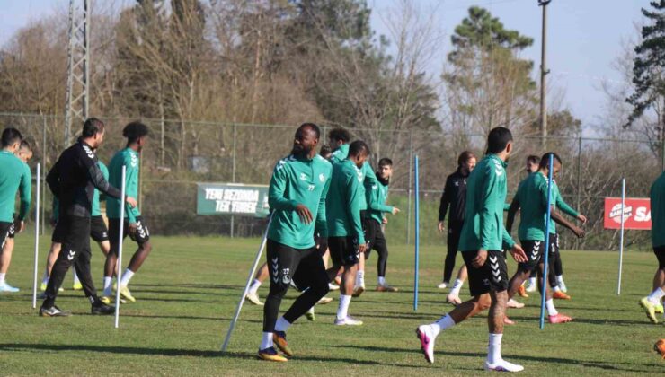 Sakaryaspor, Adana Demirspor mesaisinde