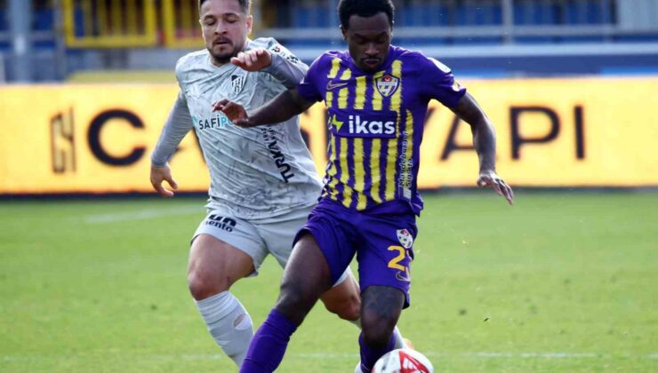 Trendyol Süper Lig: Eyüpspor: 0 – Kocaelispor: 1 (İlk yarı)