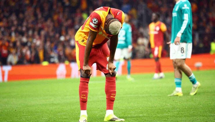 UEFA Şampiyonlar Ligi: Galatasaray: 1 – Liverpool: 0 (İlk yarı)