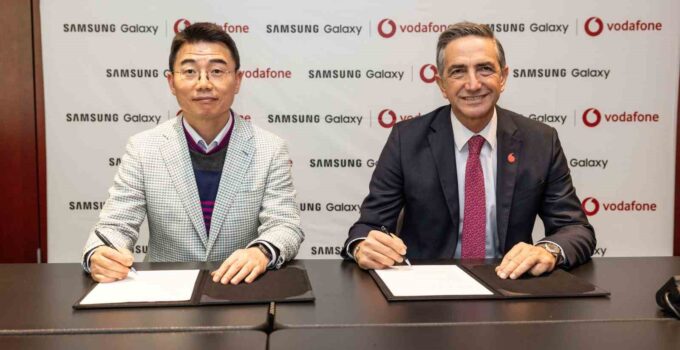 Vodafone ve Samsung’dan Mobil Dünya Kongresi’nde yeni 5G’li cihaz iş birliği