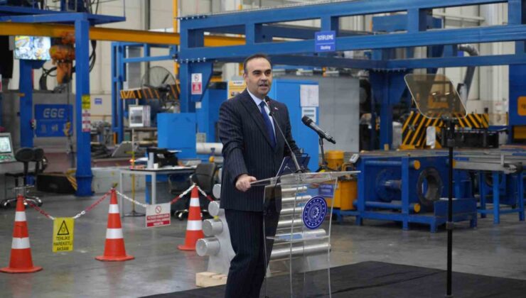 Bakan Kacır: “1 milyar doların üzerinde finansmanı ülkemize kazandırdık”