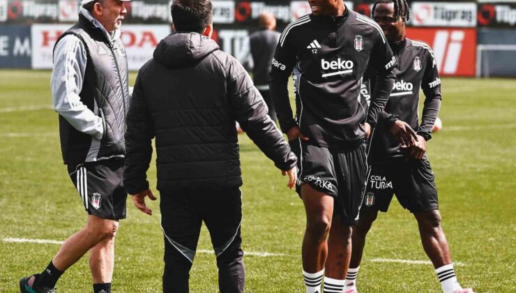 Beşiktaş kondisyon ve taktik çalıştı