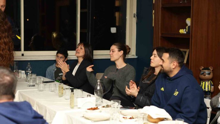 Beyoğlu Fenerbahçeliler Derneği şampiyonları ağırladı