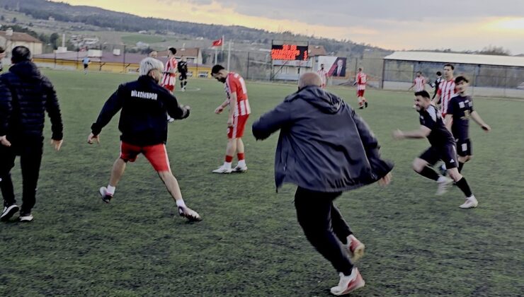 Maç sonunda saha içi bir anda ringe döndü
