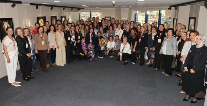 “Toz ve Işık” pastel sergisi kapılarını açtı