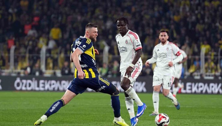 Trendyol Süper Lig: Fenerbahçe: 0 – Beşiktaş: 0 (İlk yarı)
