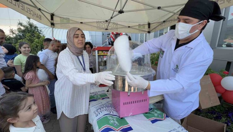 Bahçelievler’de geleneksel bayramlaşma programında eski bayramlar yaşatıldı