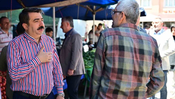 Başkan yılmaz esnaf ve vatandaşla bayramlaştı
