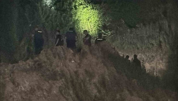 Bayram günü 3 kişiyi bıçaklayıp dehşet saçan zanlıya termal dronlu takibat