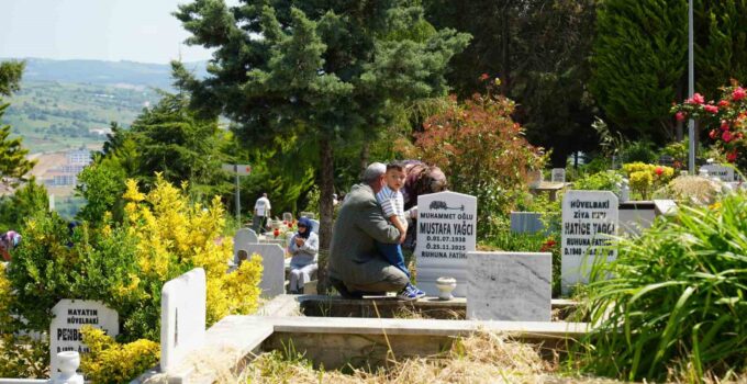 Bayramı eksik karşılayanlardan duygu dolu ziyaret