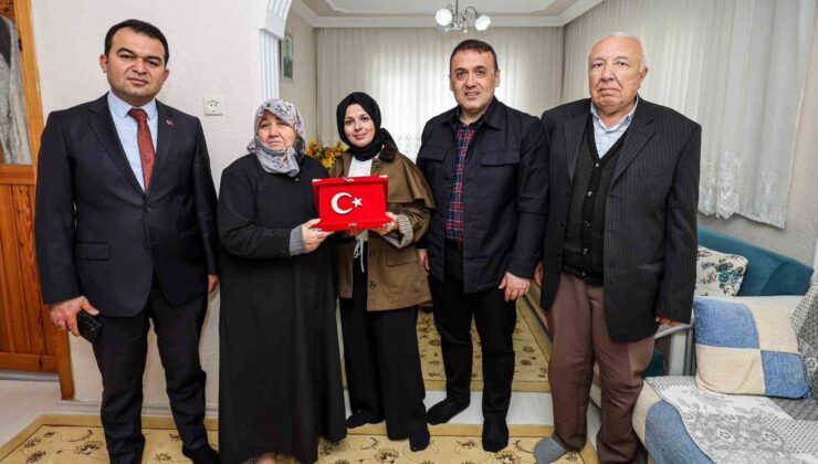 Bilecik Valisi Sözer’den şehit ailesine destek