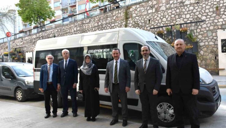 Bilecik’te hafızlık kurslarına minibüs desteği