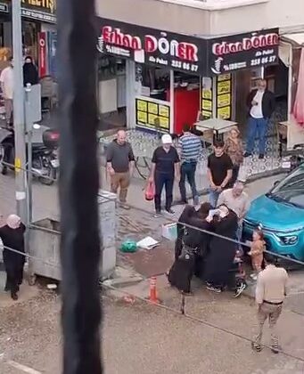 Bursa’da dilencilerin ’yer kavgası’ kamerada