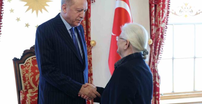 Demokrasi şehitleri mağdurları ilk kez Dolmabahçe’de
