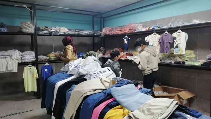 Dilovası’nda 400’ü aşkın çocuğa bayramlık
