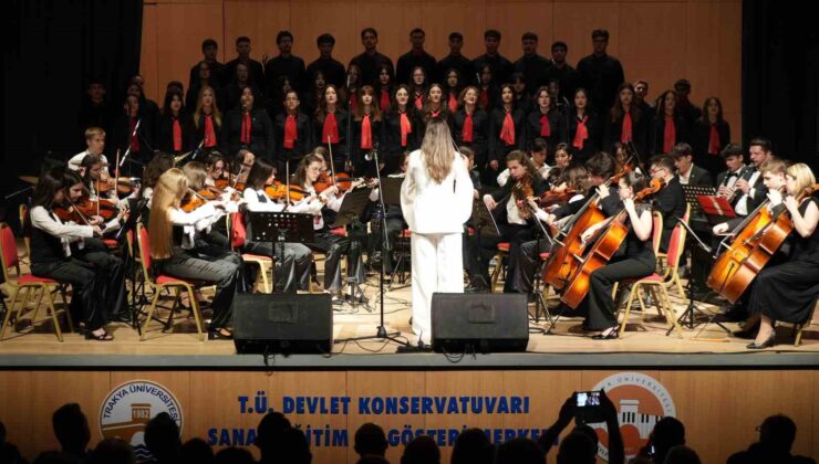 Edirne Lisesi’nden hafızalara kazınan gece: Genç yetenekler ayakta alkışlandı