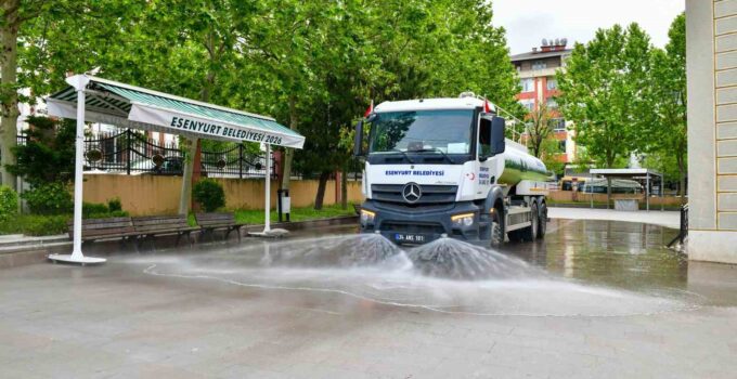 Esenyurt’ta bayram öncesi kapsamlı temizlik seferberliği