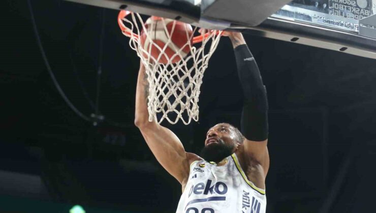 Fenerbahçe yarı finalde