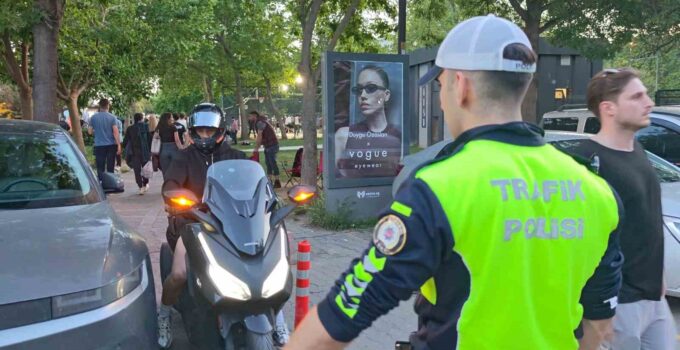 Kaldırımı yol gibi kullandılar, cezadan kaçamadılar