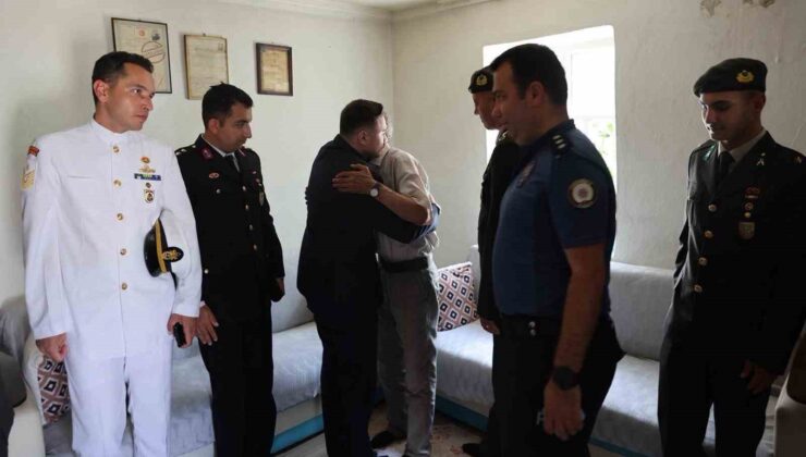 Kaymakam Acar gazilerle ve şehit aileleriyle bir araya gelerek bayramlaştı