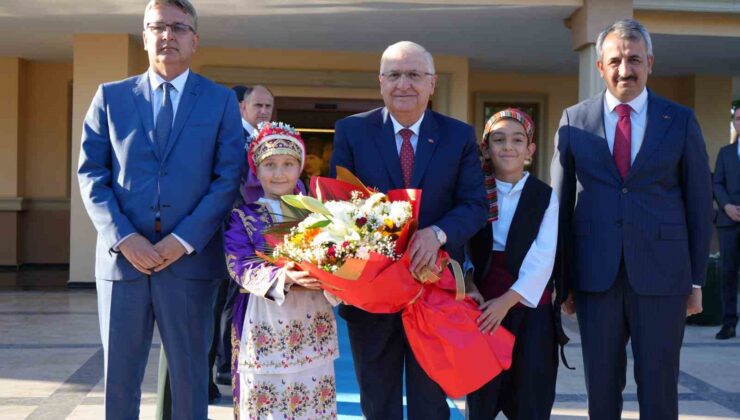Milli Savunma Bakanı Güler Edirne’de