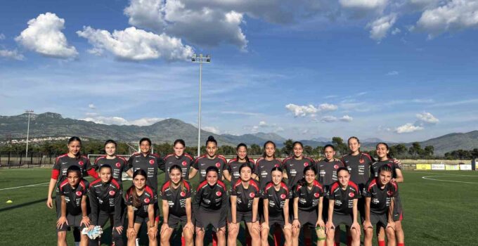 U16 Kız Milli Takımı, Ukrayna maçına hazır