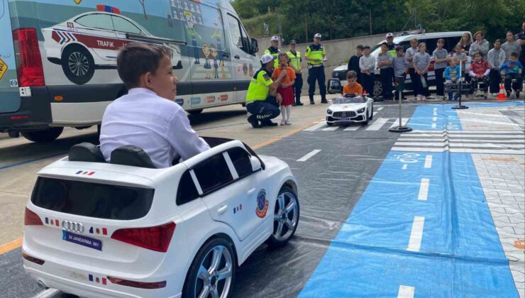 Üsküplü minik öğrenciler trafik güvenliğini jandarmadan öğrendi