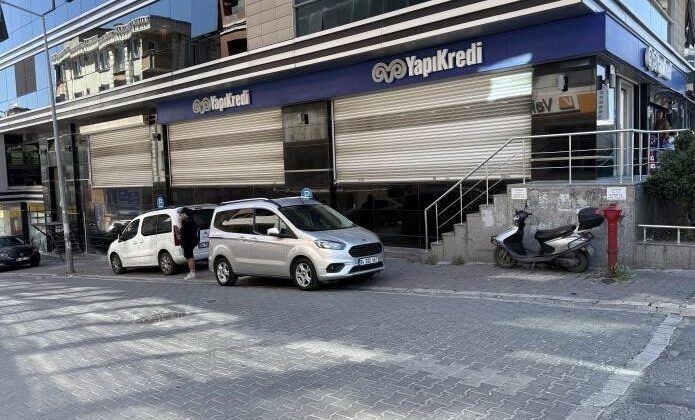 Esenyurt’ta Yapı Kredi Bankası’na silahlı saldırı yapan şüpheli yakalandı