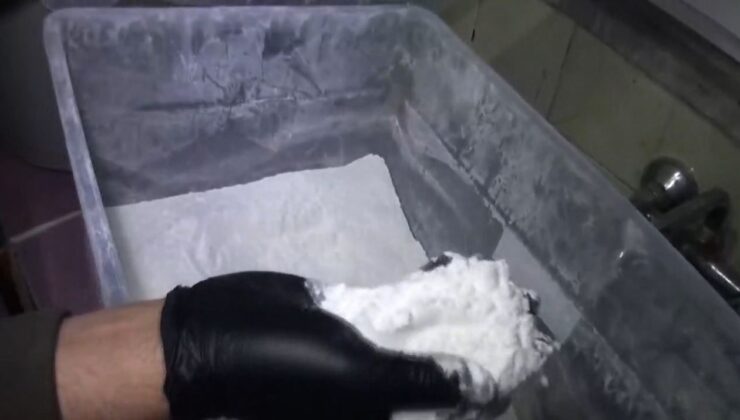 Güngören’de 247 bin 500 sentetik ecza hap ele geçirildi: 9 gözaltı