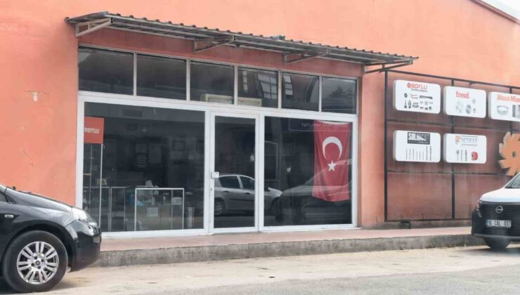 İş yerine ateş açıp kaçtılar
