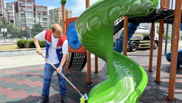 Kağıthane’de parklarda temizlik seferberliği