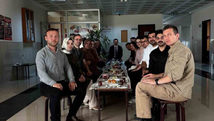 Karacabey Adliyesi’ne sabah en erken gelen personele sürpriz kahvaltı